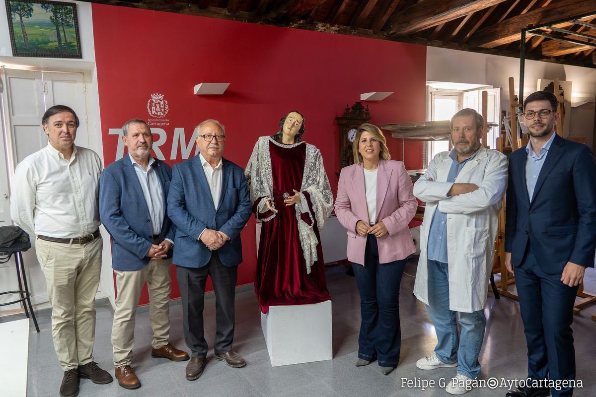 Recuperación de la imagen histórica que desfiló por primera vez, como Virgen del Primer Dolor